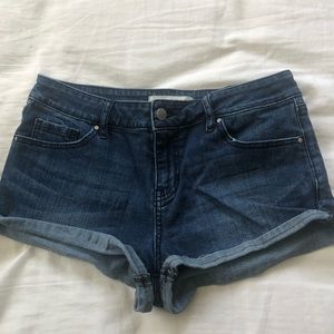 dark washed jean shorts from pacsun